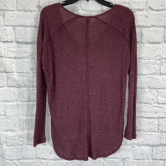 Essentials by full tilt Longsleeve scoopneck hi low lightweight ribbed top sz XS - Picture 7 of 7